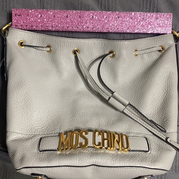 Moschino leather bucket bag preloved. - Picture 14 of 16